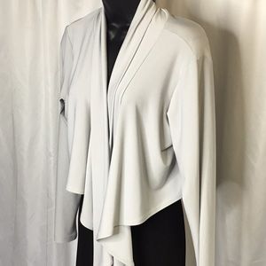 Sympli Shrug